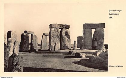 England - Wilts - STONEHENGE Trilithons - Publisher Ministry of Works A4