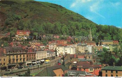 Malvern  Malvern Hills Worcestershire UK Great-Malvern Stadtansicht Huegel Kirch