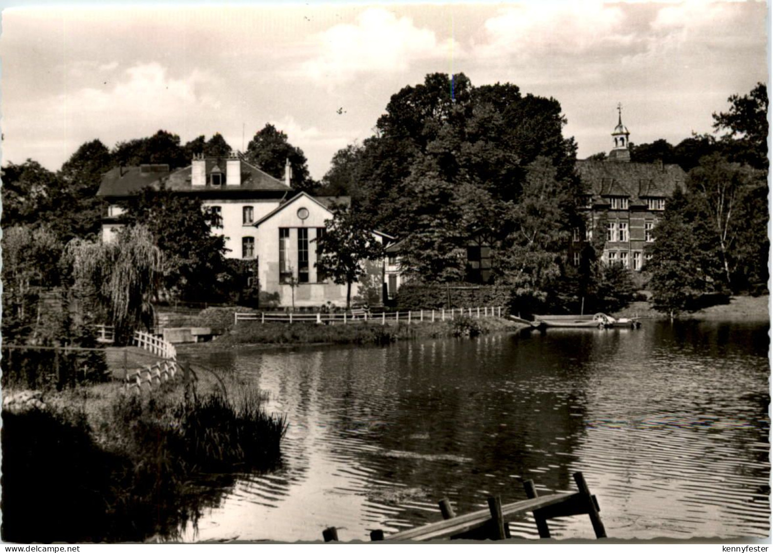 Reinbek, Der Mühlenteich mit Schloss und E-Werk