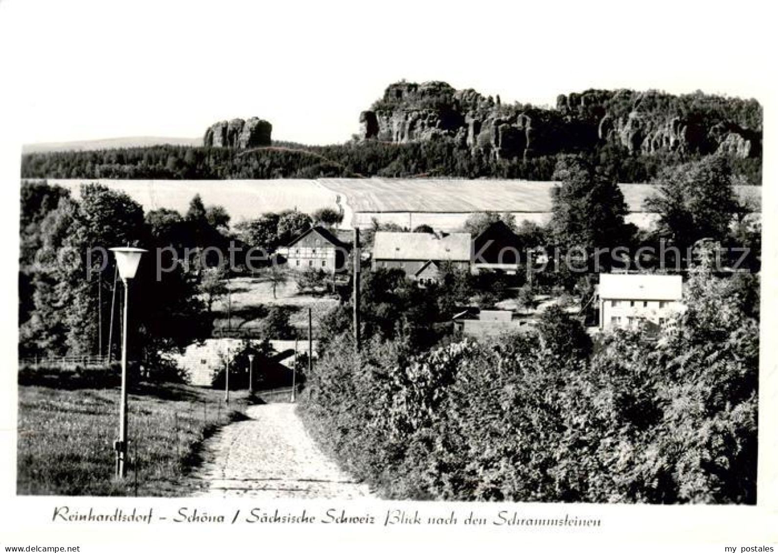 Reinhardtsdorf-Schoena Blick zu den Schrammsteinen