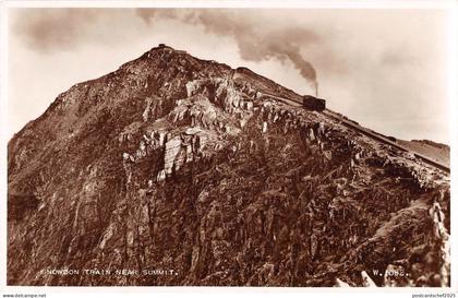 BR77398 snowdon train near summit wales real photo