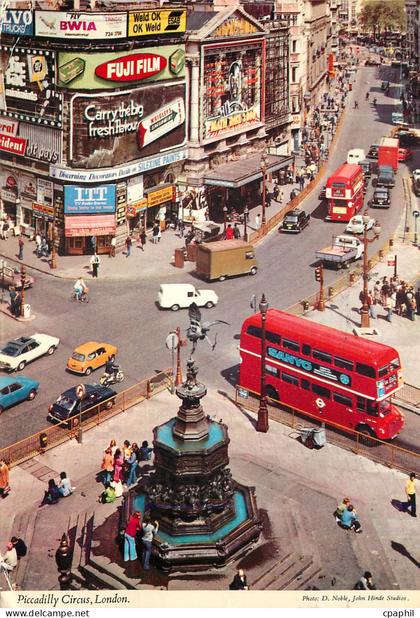 CPM Piccadilly Circus London Autobus