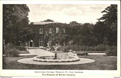 Cambridge Cambridgeshire Museum  Springbrunnen