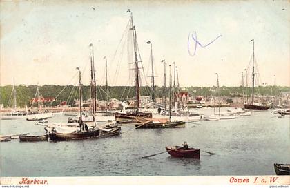 England - COWES Isle of Wight - Harbour