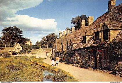 uk44417 arlington row bibury gloucestershire  uk