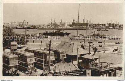 Portsmouth HMS Vanguard in Portsmouth Harbour Kriegsschiff