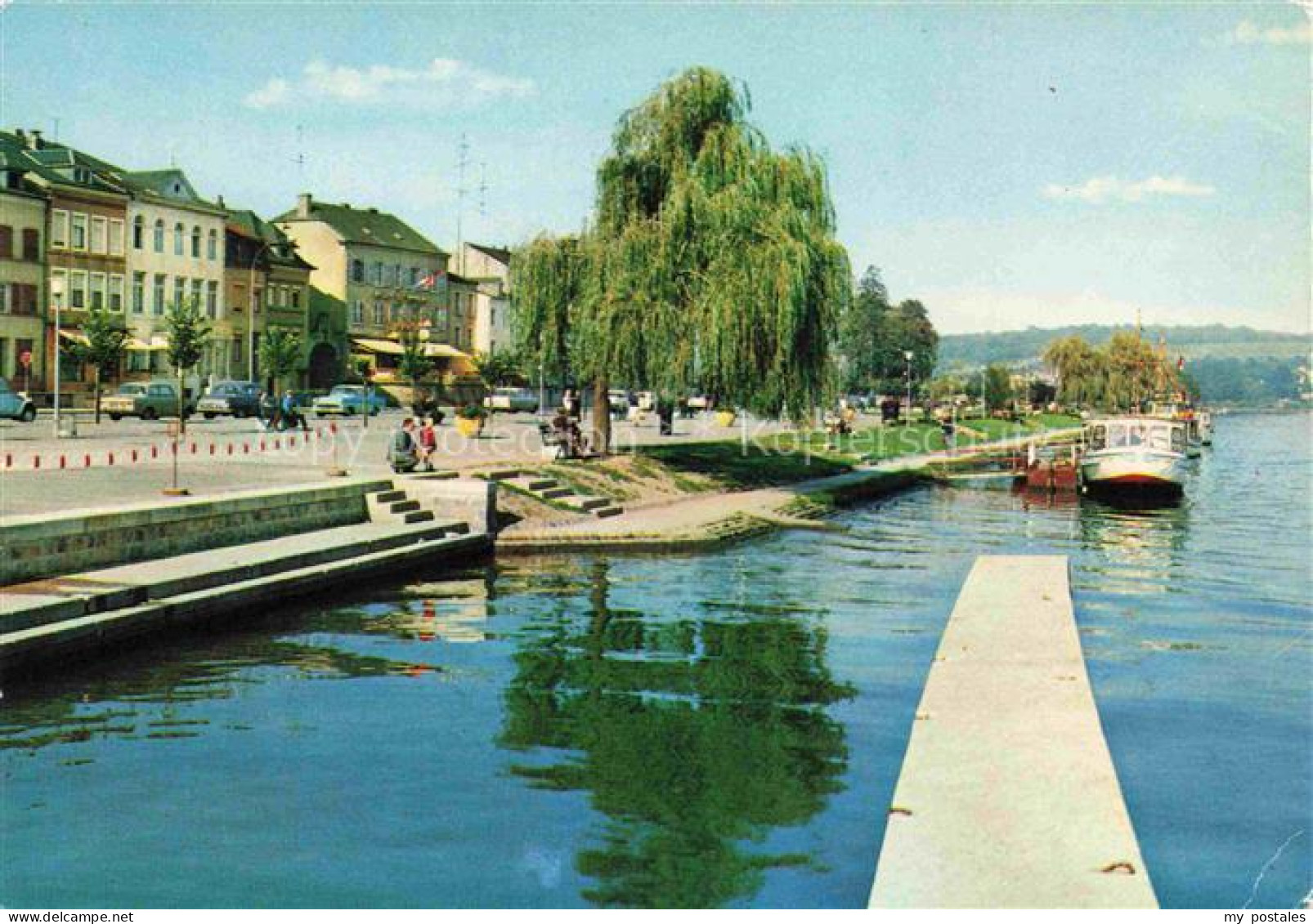 Remich Luxembourg Esplanade et Moselle