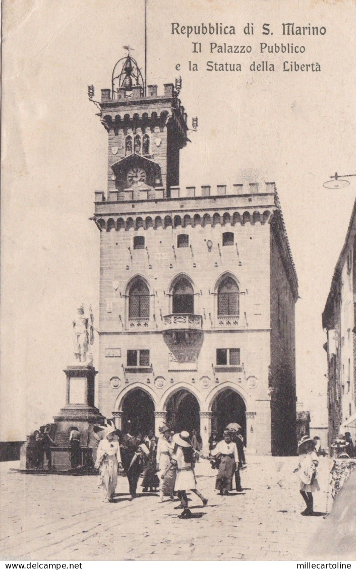 # REP. DI S. MARINO: PALAZZO PUBBLICO E LA STATUA DELLA LIBERTA'