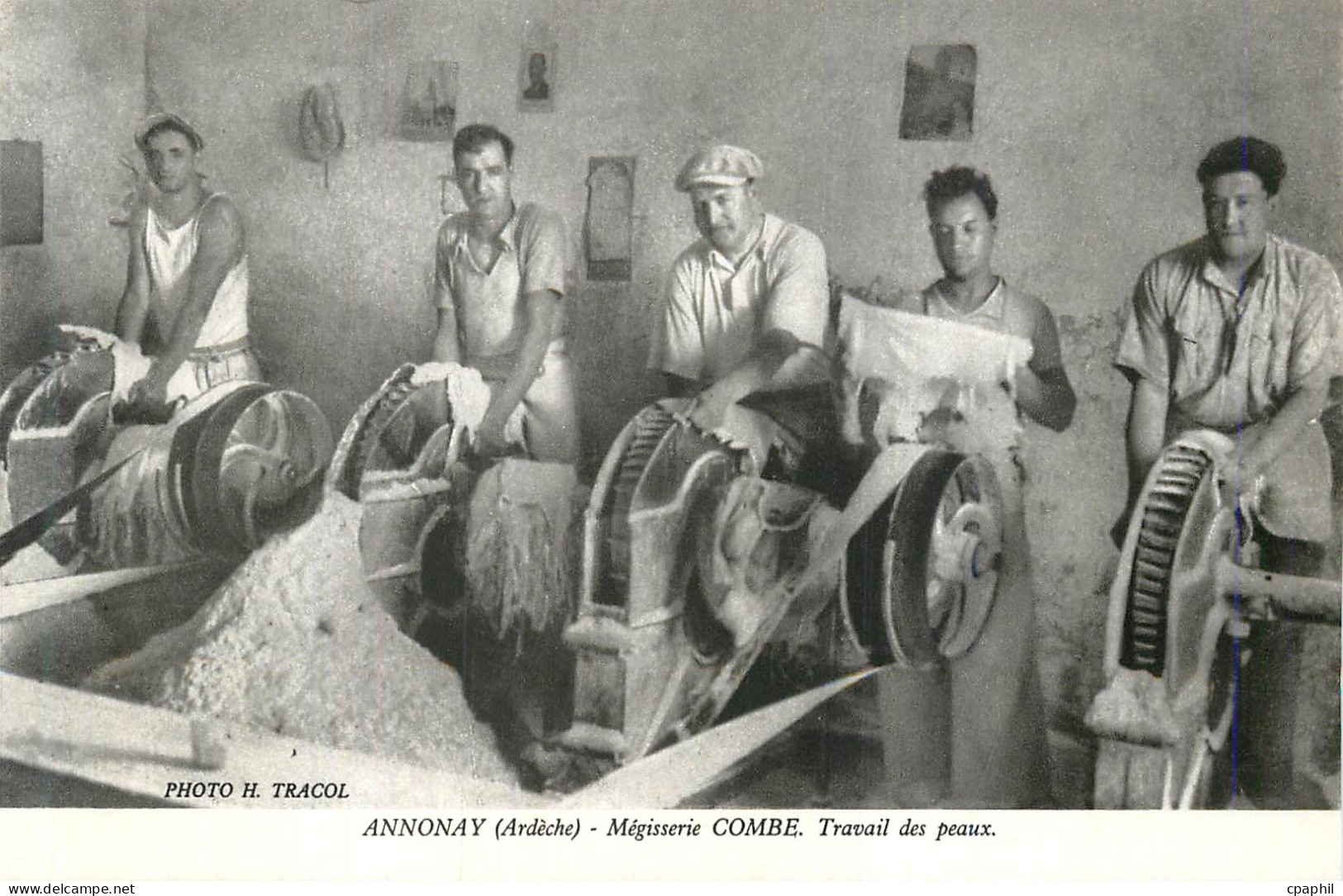 REPRO Annonay (Ardeche) Megisserie Combe Travail des Peaux