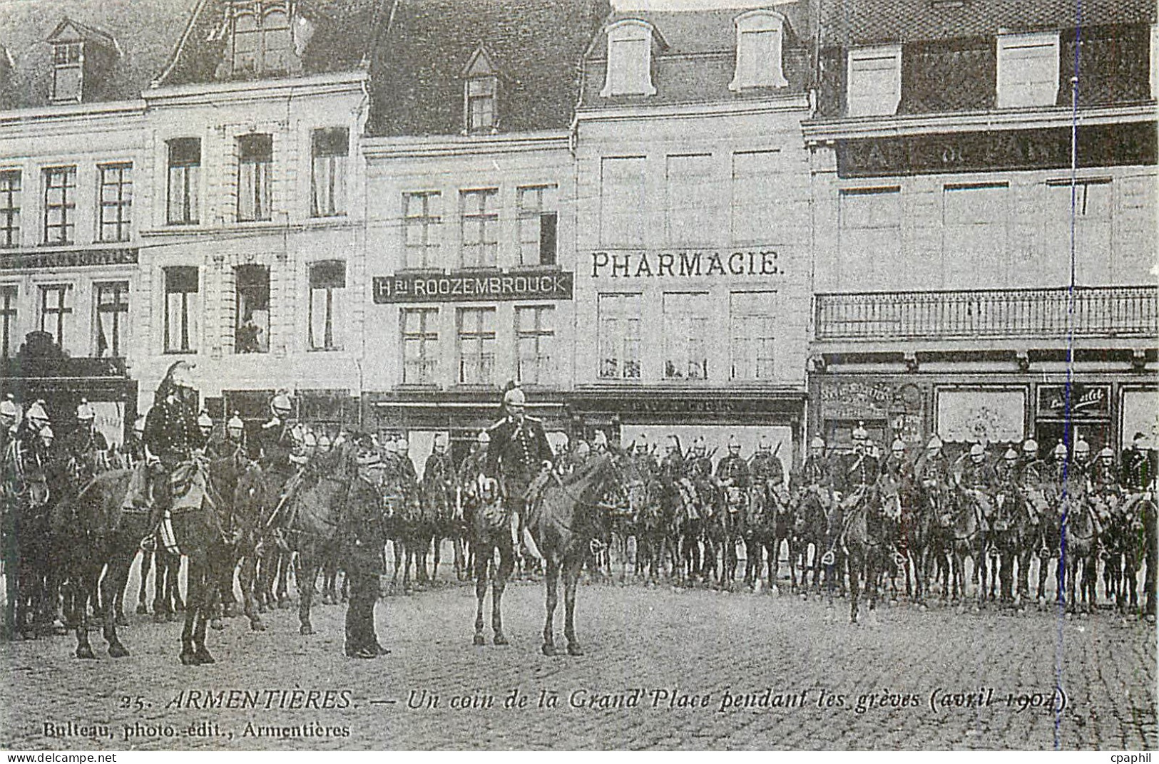 REPRO Armentieres Un Coin de la Grand Place Pendant les Greves (avril 1904) Militaria