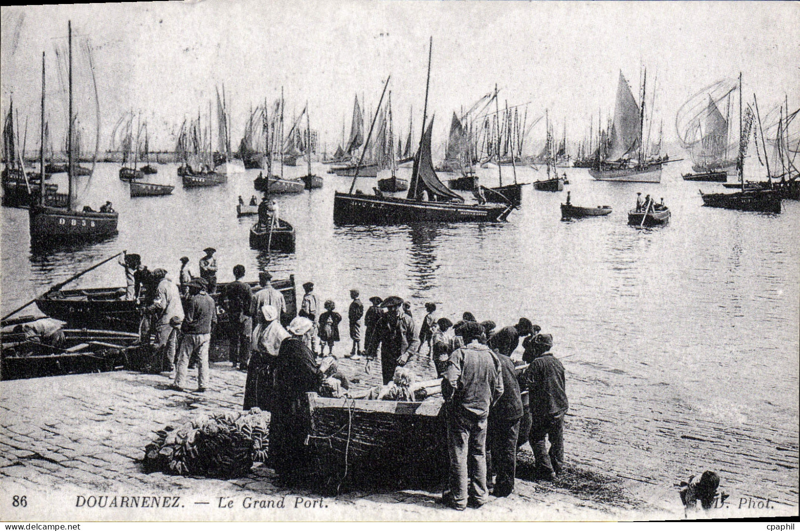 REPRO Douarnenez Le Grand Port Bateaux
