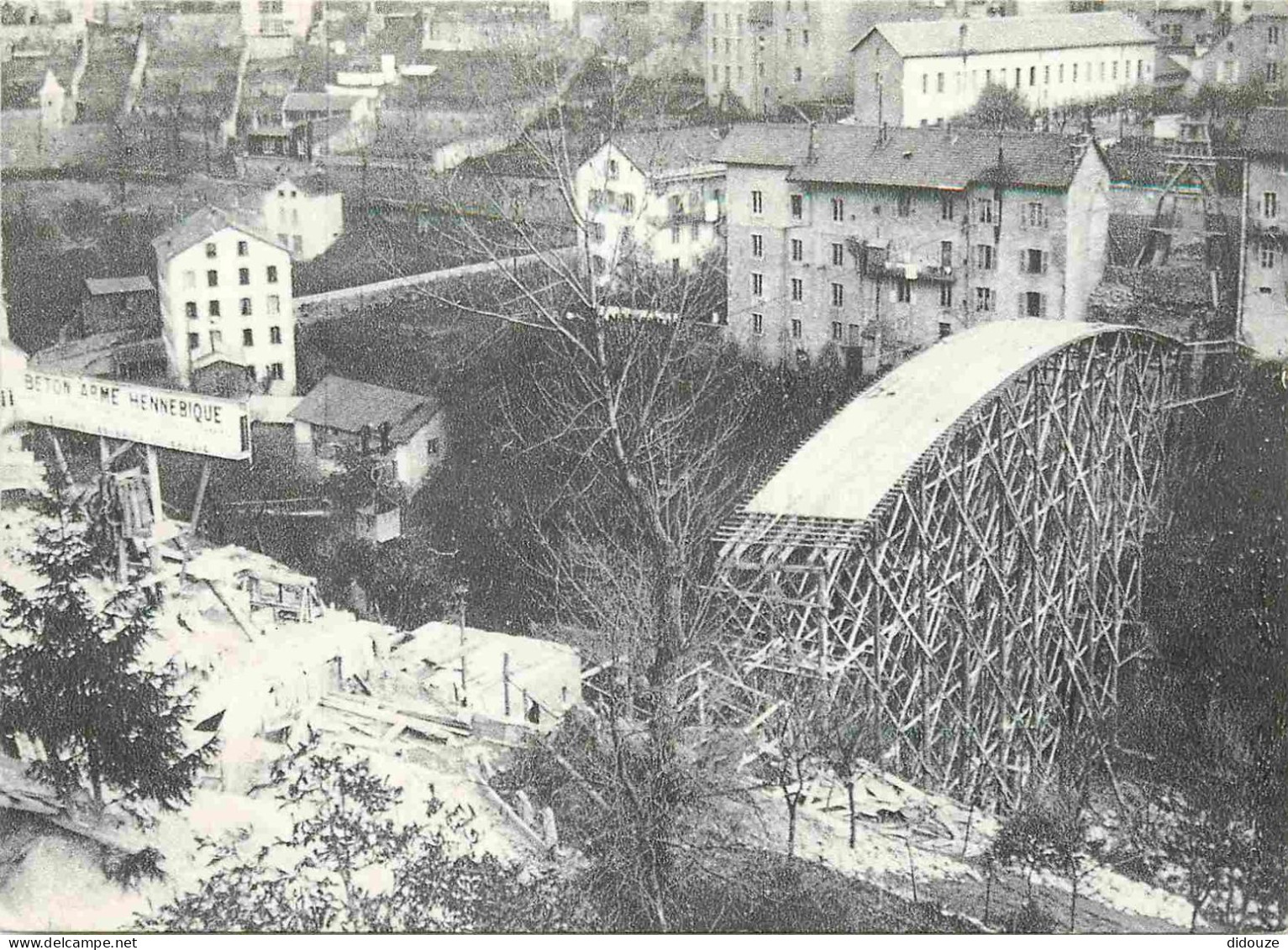Reproduction CPA - 39 Saint Claude - Construction du Pont Central en béton armé Hennebique - Saint Claude autrefois - CP