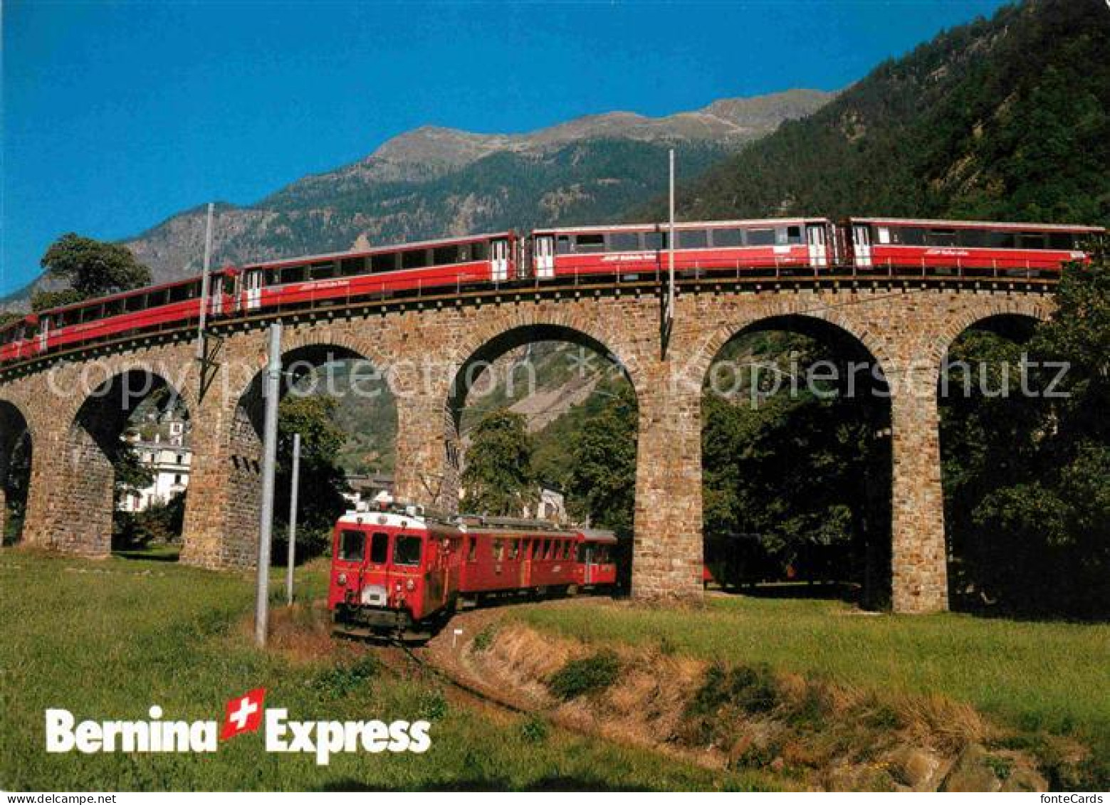Rhaetische Bahn Bernina-Express Kehrviadukt Brusio