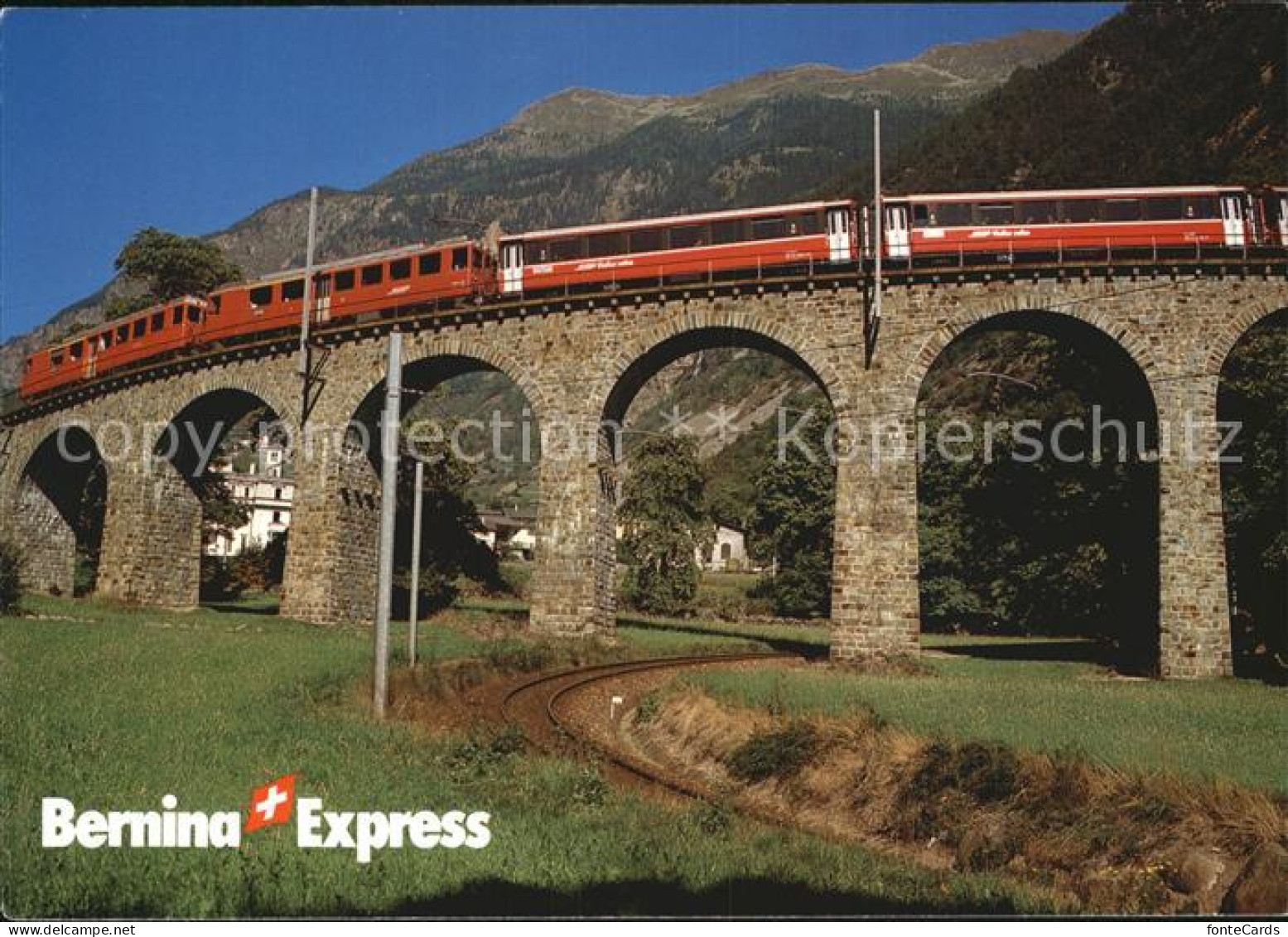 Rhaetische Bahn Bernina-Express Kehrviadukt Brusio