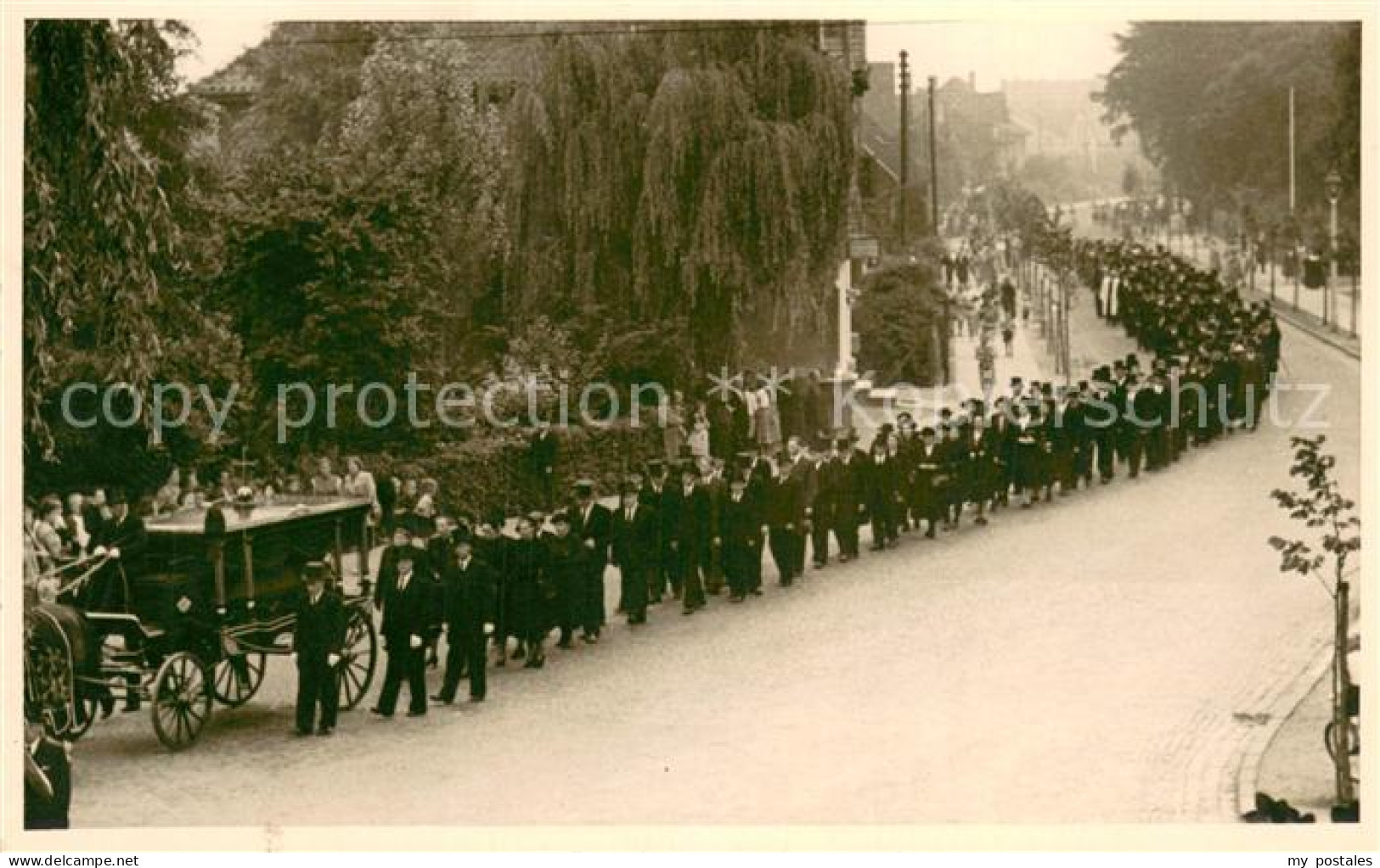 Rheda-Wiedenbrueck Trauerzug bei einer Beerdigung