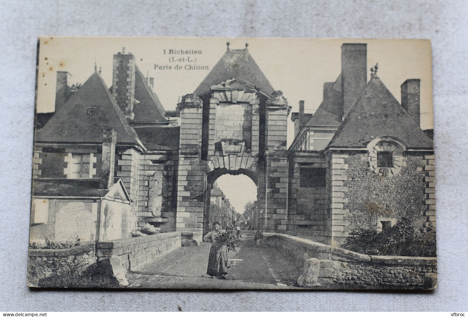 Richelieu, porte de Chinon, Indre et Loire 37