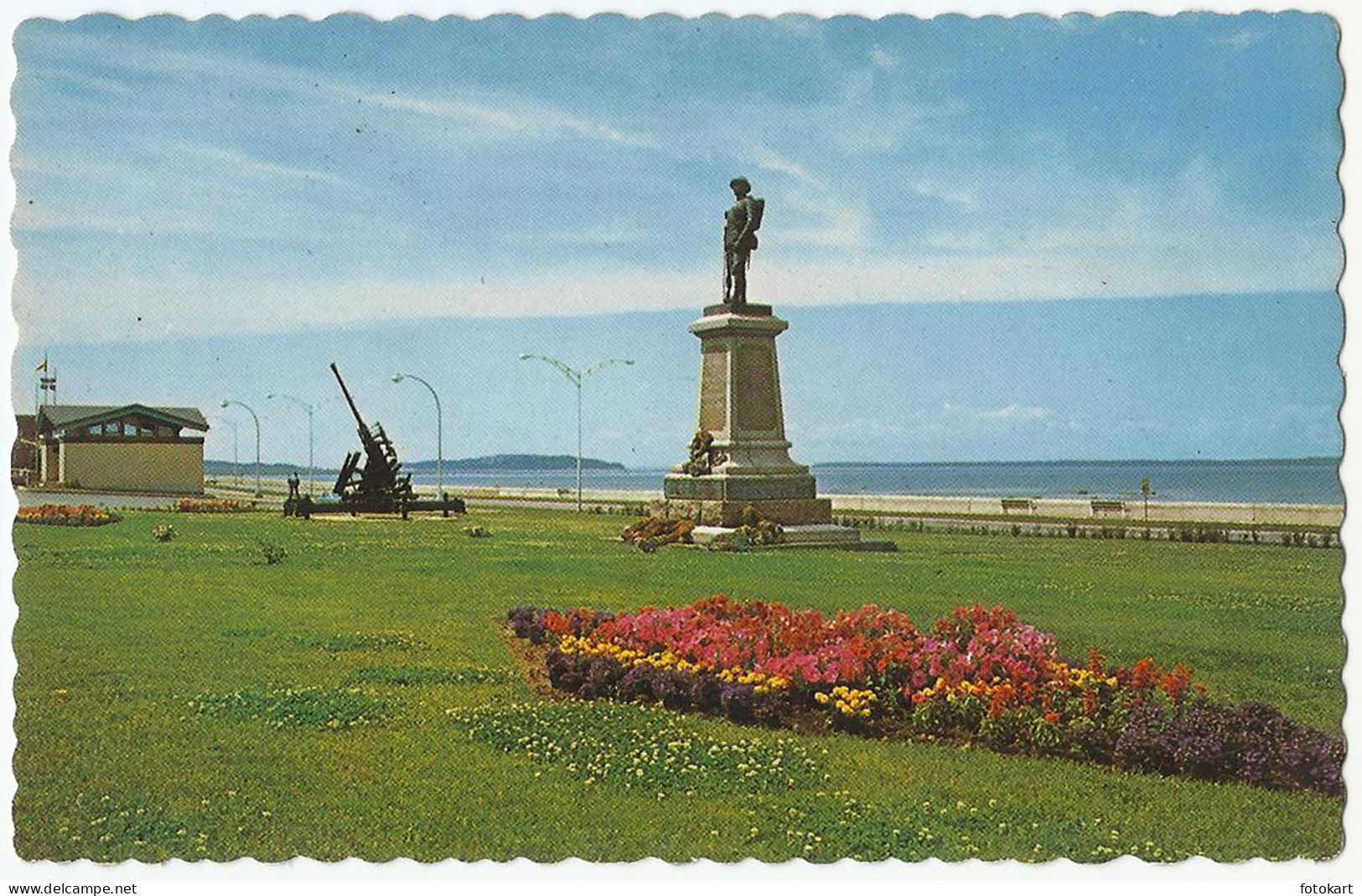 Rimouski Quebec Canada, Vintage PC, Le Monument des Braves, Place St-Germain