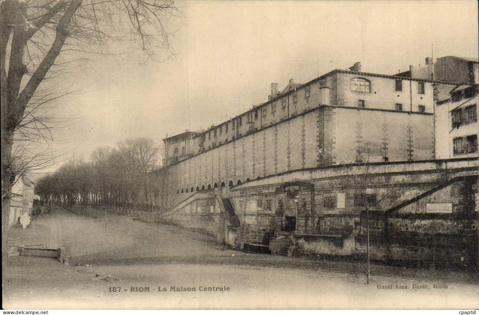 Riom - La Maison Centrale - CPA
