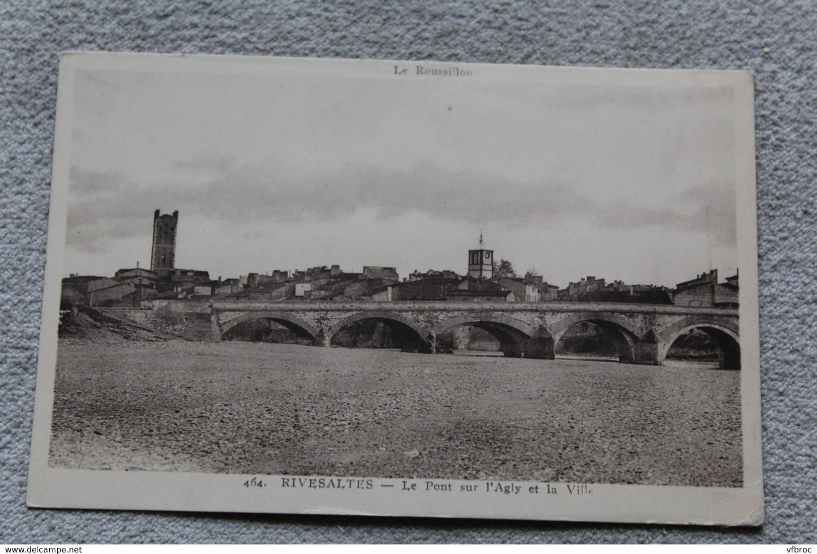 Rivesaltes, le pont sur l'Agly et la ville, Pyrénées orientales 66
