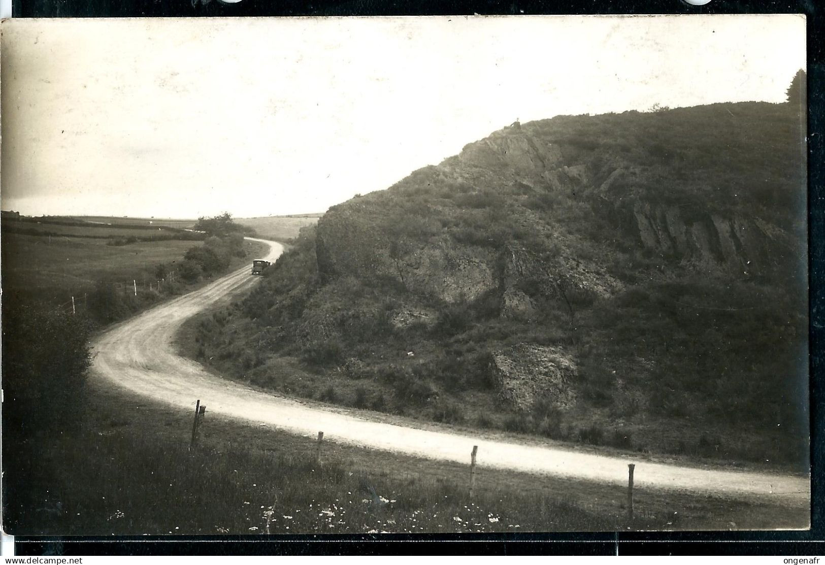 Rochers de la Vallée de la Basse-Oeil - neuve - Edit Burnay, Hôtel Fauvillers