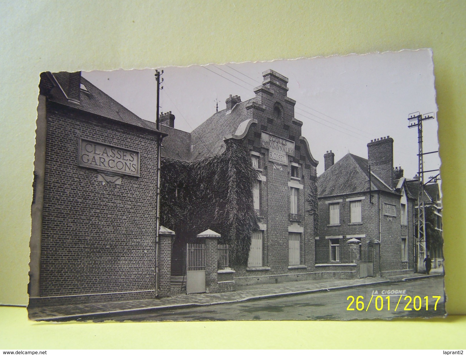 ROISEL (SOMME) LES ECOLES.