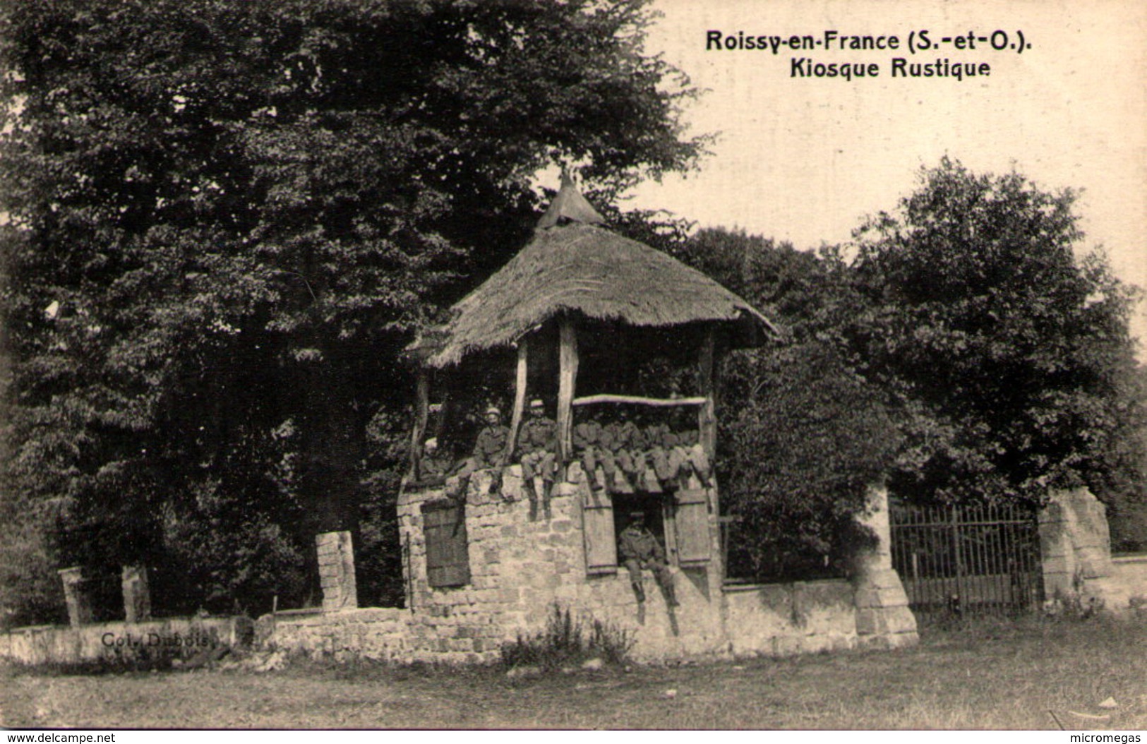 ROISSY-en-FRANCE - Kiosque Rustique