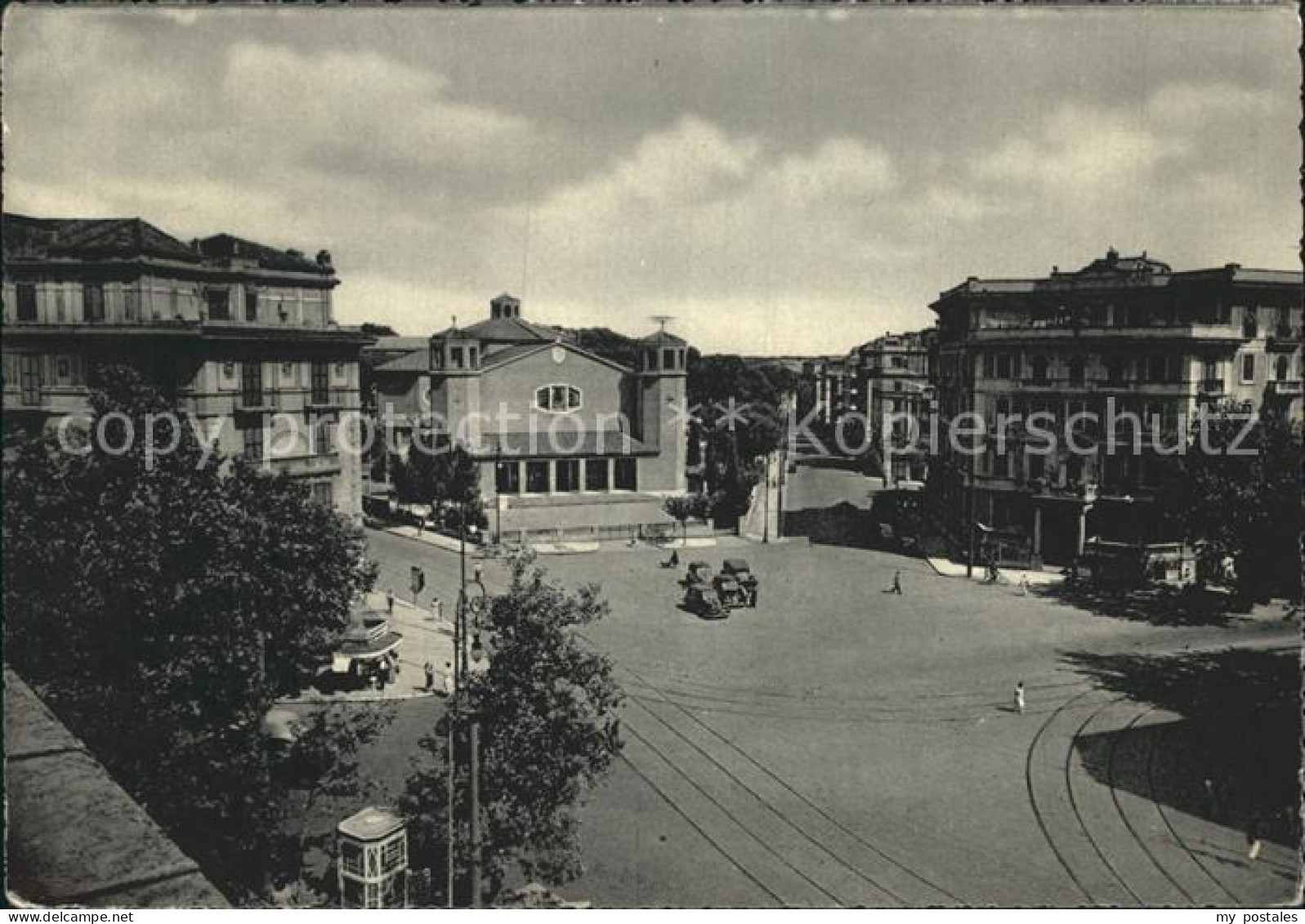 Roma Rom Plazza Ungheria Chiesa San Roberto Bellarmino