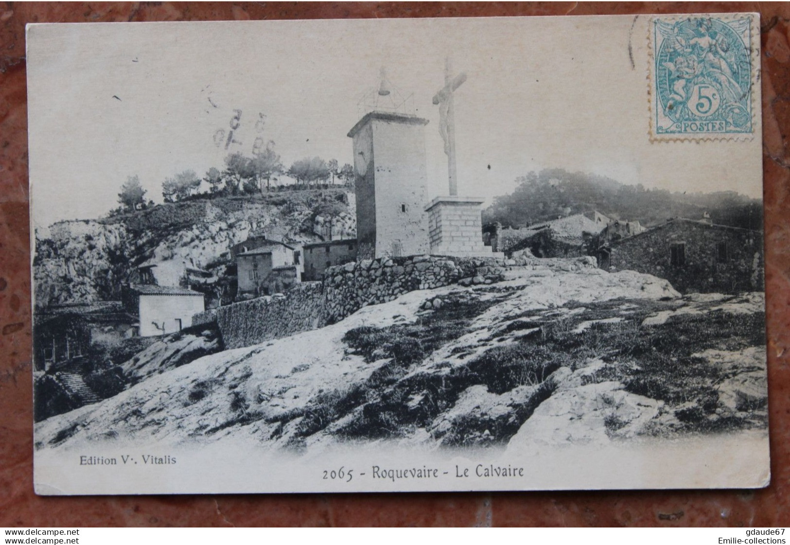 ROQUEVAIRE (13) - LE CALVAIRE