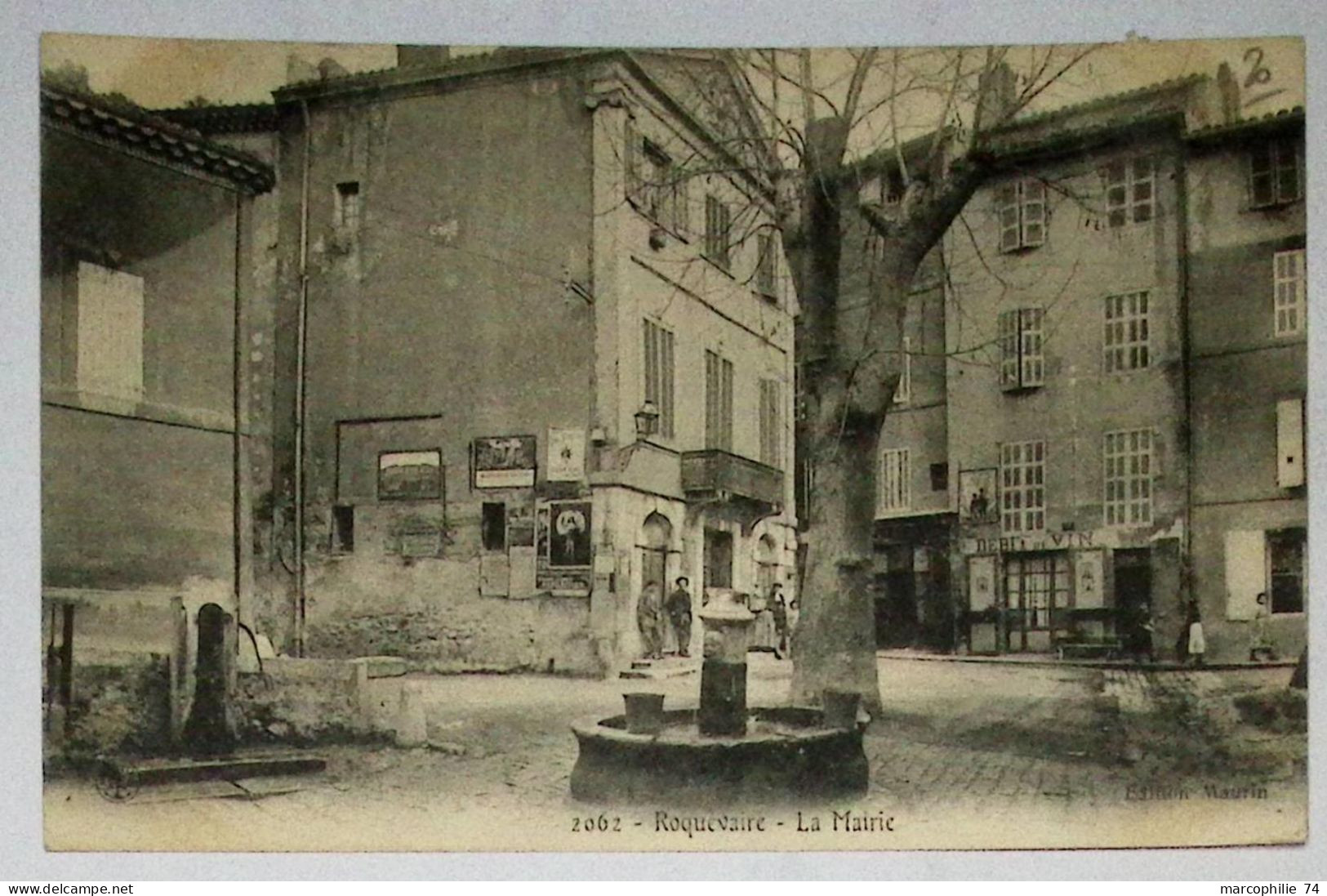 ROQUEVAIRE LA MAIRIE