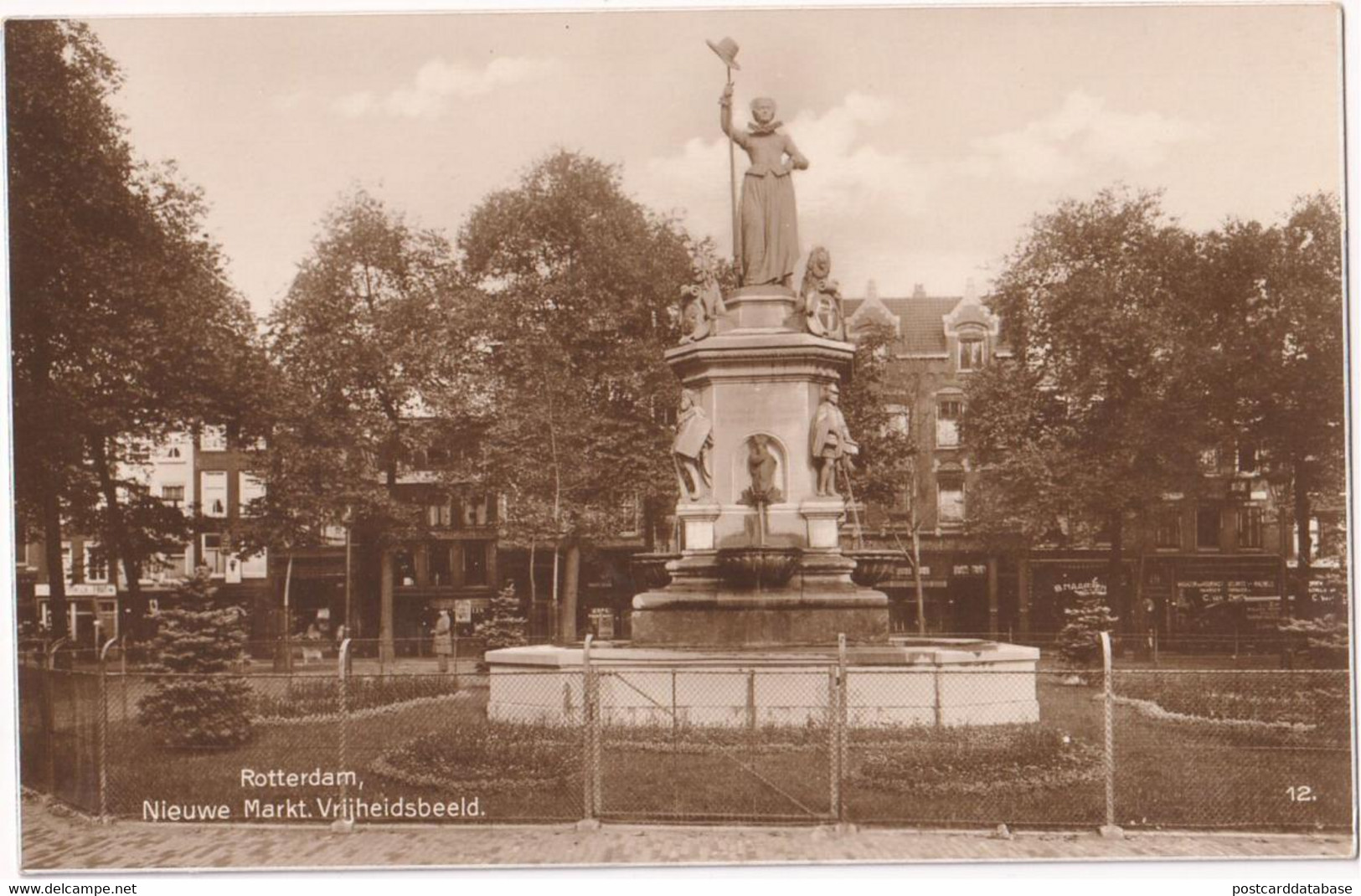 Rotterdam - Nieuwe Markt - Vrijheidsbeeld