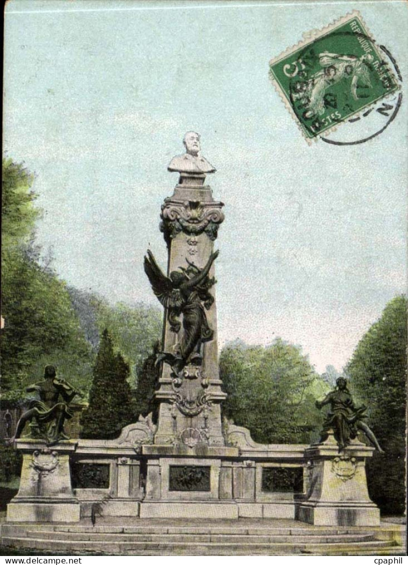 Roubaix CPA Monument Nadaud