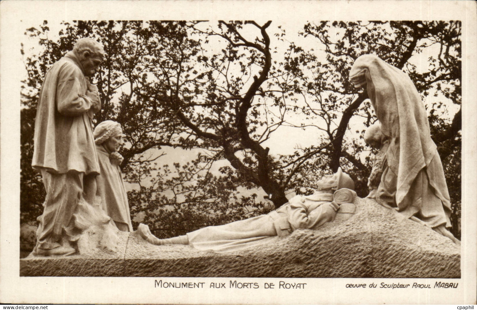 Royat- Monument aux Morts De Royat -CPA