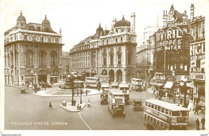 CPM Piccadilly Circus London Autobus