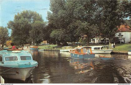 uk11312 river yare thrope green norwich uk