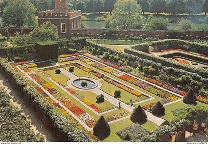 uk44911 hampton court palace middlesex uk