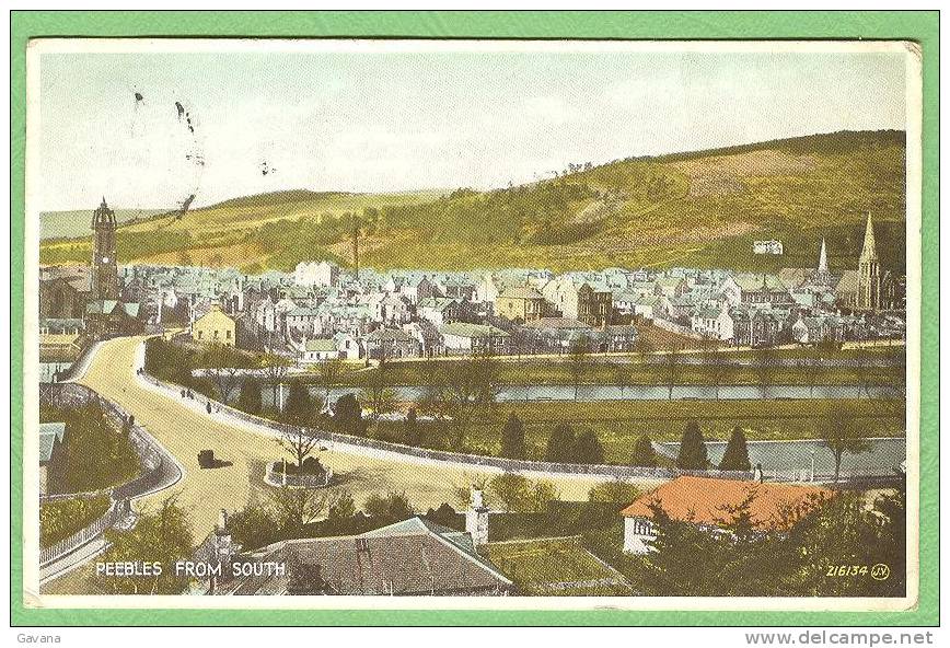Royaume-Uni - Peebles from south