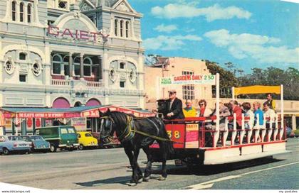 Douglas Isle of Man IOM Gaiety-Theatre Pferdebahn Promenade Touristen Strassensz