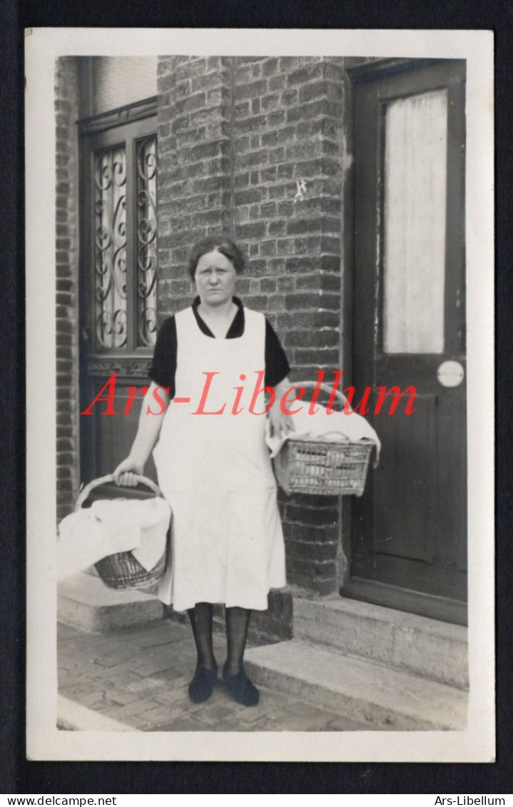 RPPC / photo ancien / foto postkaart / Hirson / femme / woman / was dame / laundry lady / dame de blanchisserie