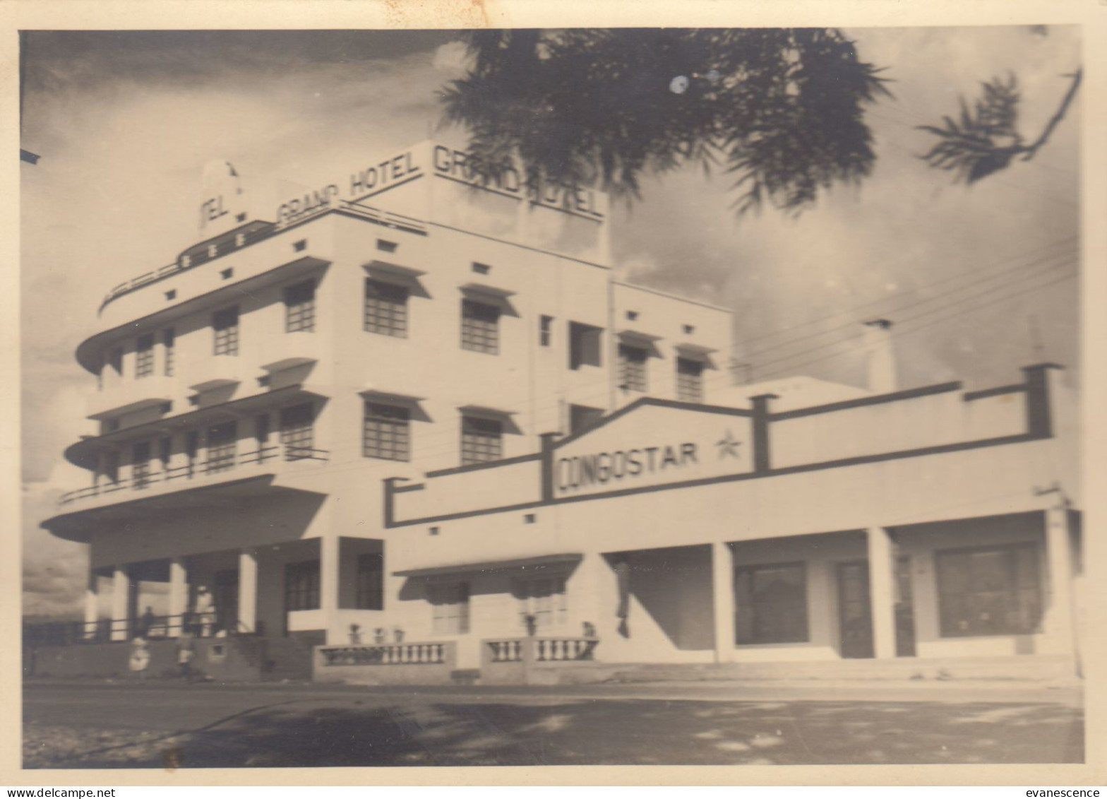 Ruanda-Urundi : Usumbura : Grand Hotel   /// Ref.  Aout 23 // N° 27.084