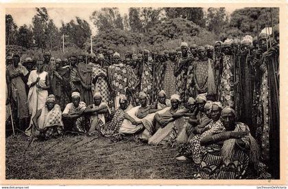 [-15%] RUANDA-URUNDI - Réunion de chefs en Urundi - Urundi : Vergadering van inlandse hoofden - Carte Postale Ancienne