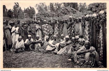 [-30%] URUNDI - Réunion des Chefs en Urundi - Carte postale ancienne