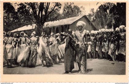 [-5%] RUANDA-URUNDI - Danseurs Intores à Kitega (Urundi) - "Intore" dansers te Kitega (Urundi) - Carte Postale Ancienne