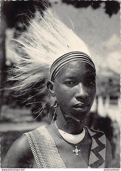 Ruanda Urundi - Danseur N'Tore - FORMAT DE LA CARTE POSTALE 15 cm. x 10 cm.