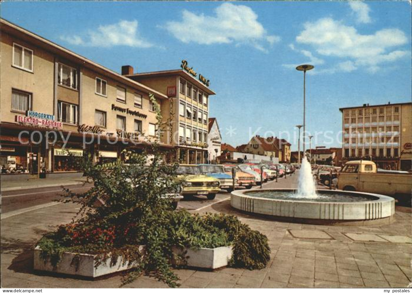 Ruesselsheim Main Friedensplatz