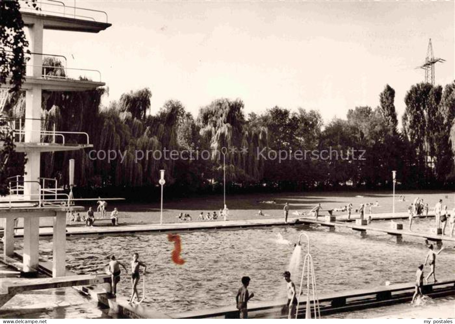 RuessELSHEIM Main Schwimmbad
