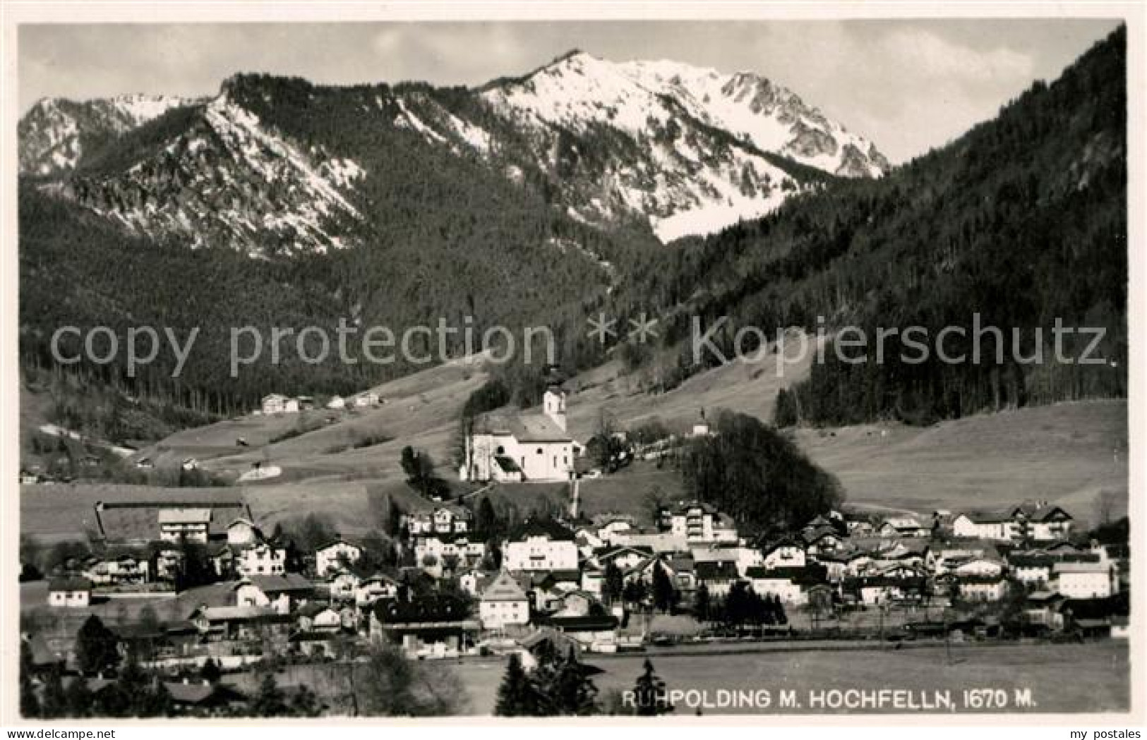 Ruhpolding Bayern Gesamtansicht mit Hochfelln Chiemgauer Alpen
