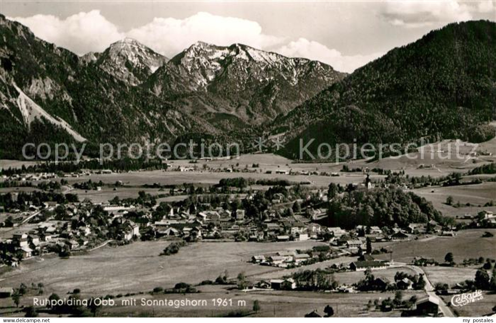 Ruhpolding Bayern mit Sonntagshorn Chiemgauer Alpen Fliegeraufnahme