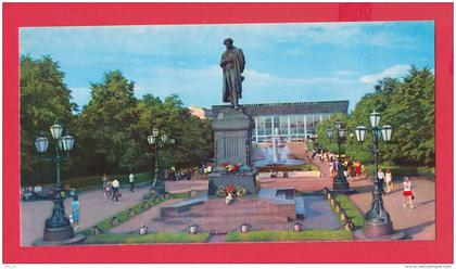 211658 / MOSCOW MOSCOU MOSCU  - MONUMENT Alexander Pushkin - Russian poet , Russia Russie Russland Rusland