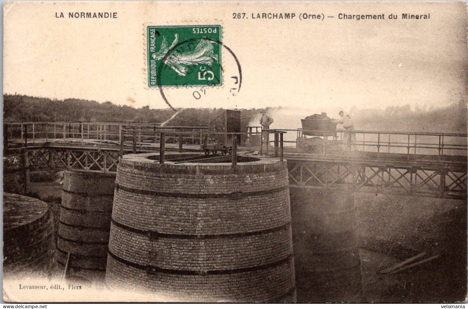 S28319 cpa 61 Larchamp - Chargement du Mineral