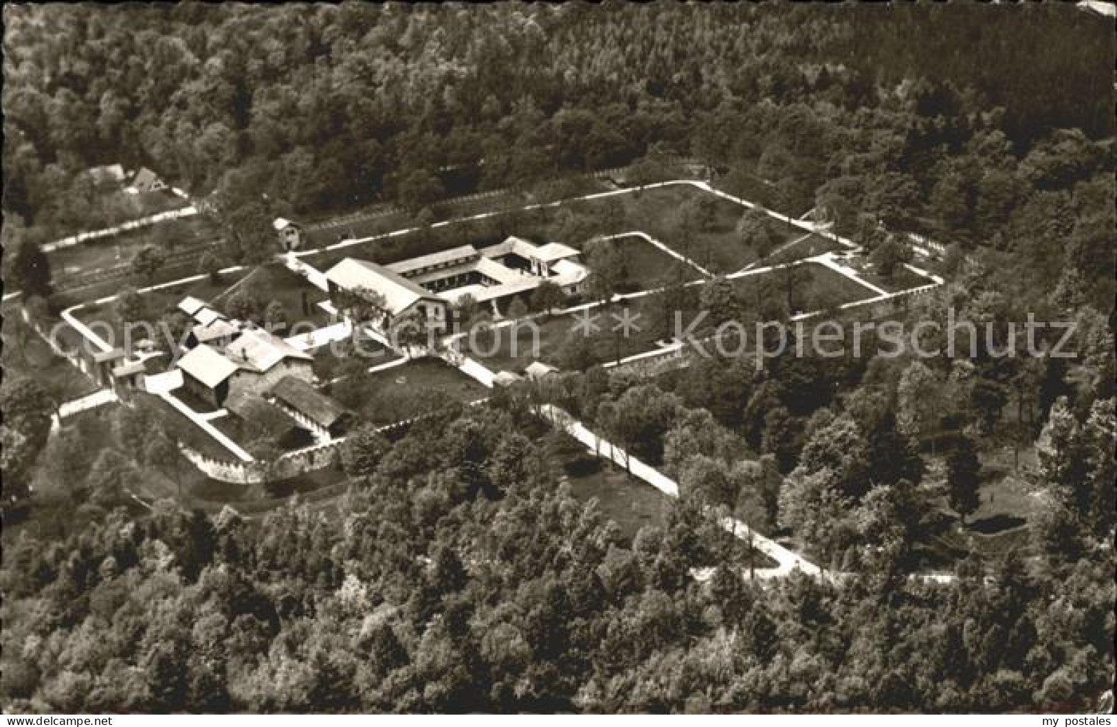 Saalburg Taunus Luftaufnahme vom Roemerkastell Saalburg